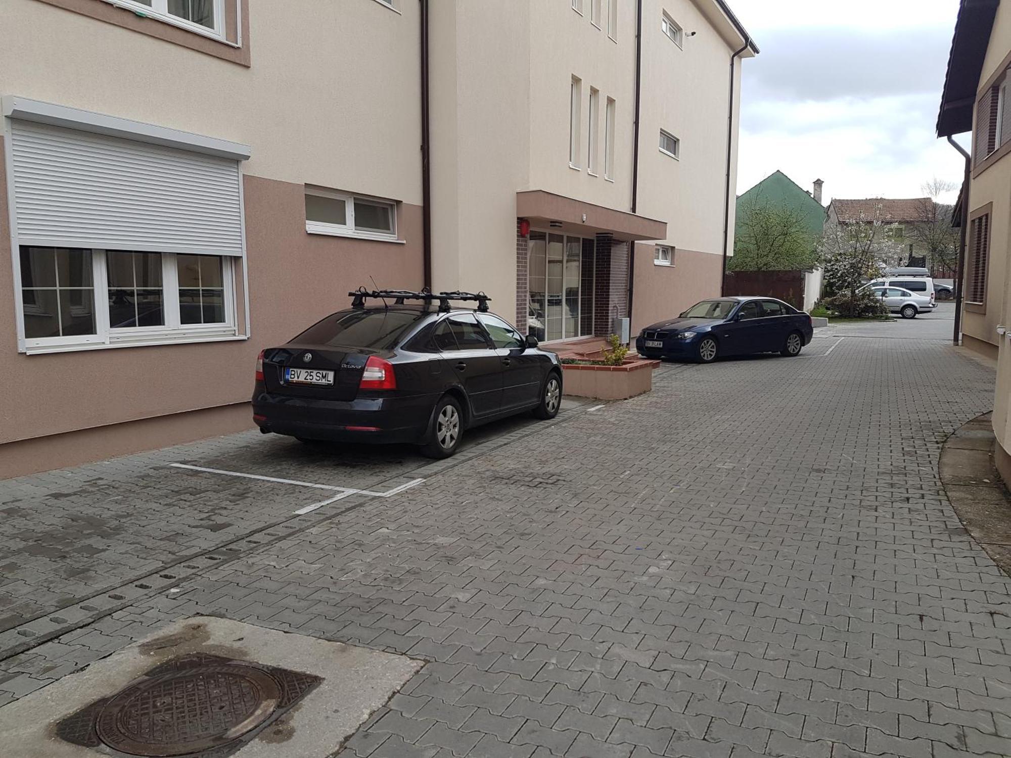 Schiller Apartment 57 - Free Private Parking Braşov Esterno foto